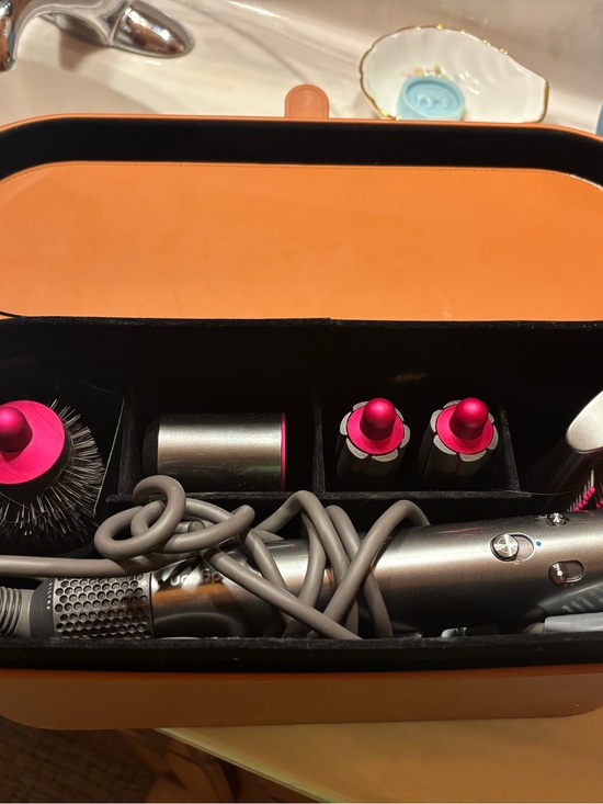 Dyson Other - Dyson Airwrap Multistyler!